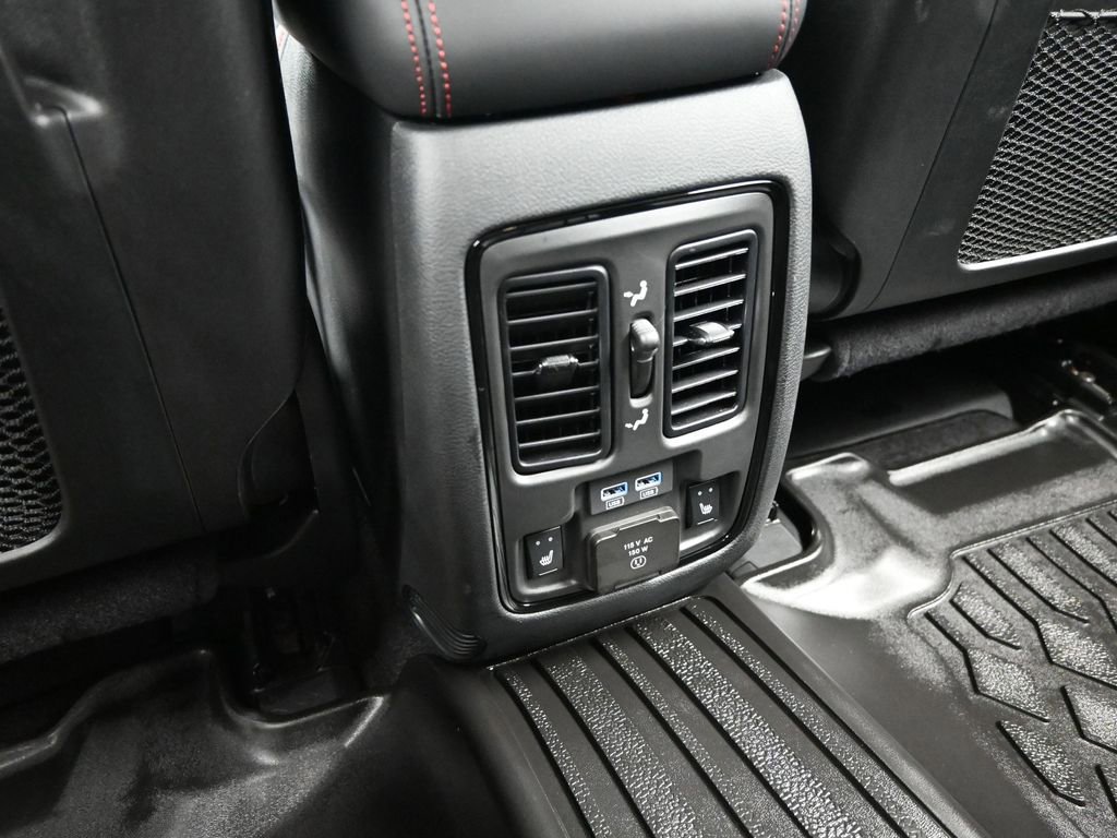 Used 2023 Dodge Durango R/T image 30