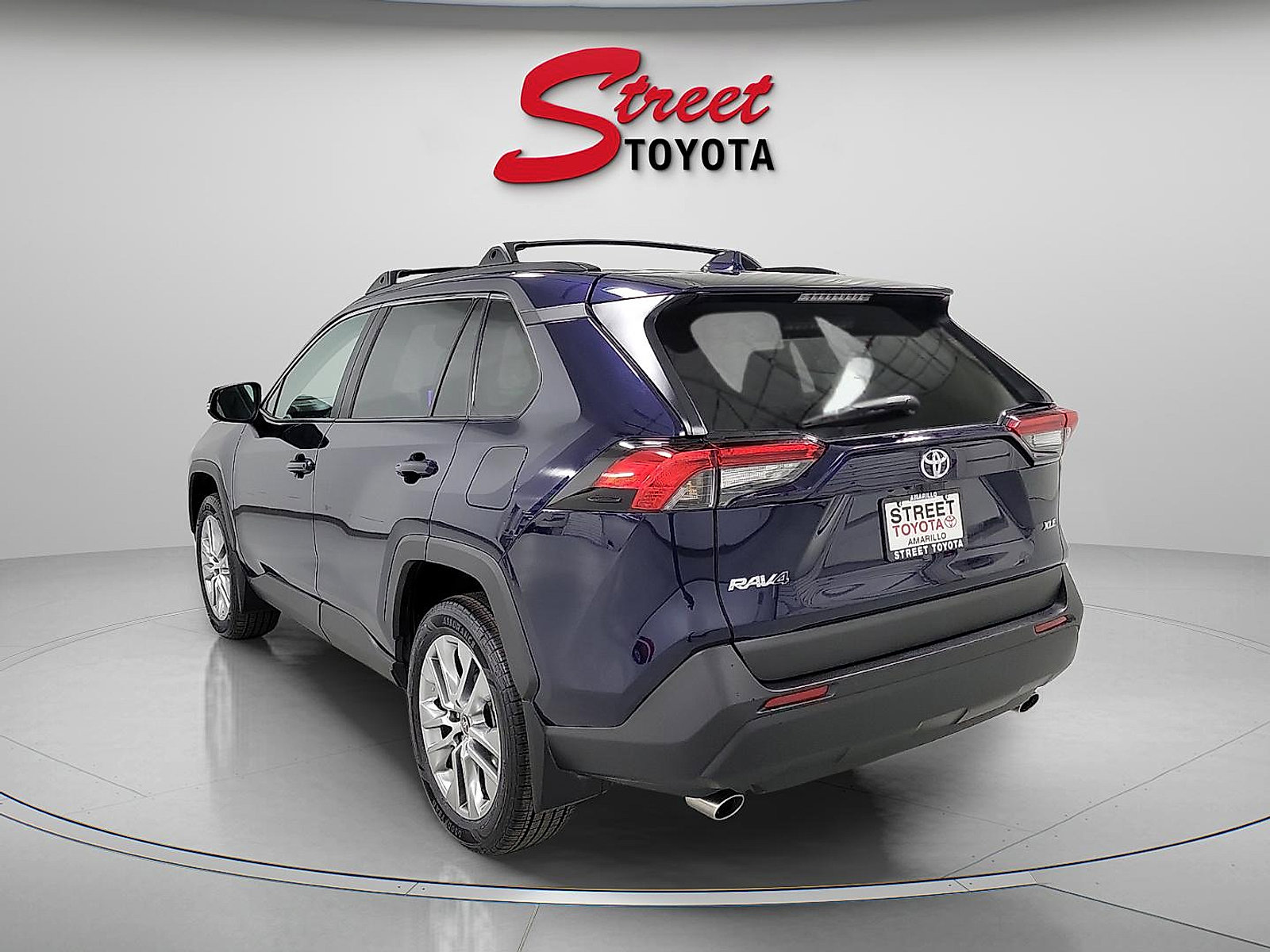 Certified 2023 Toyota RAV4 XLE Premium image 2