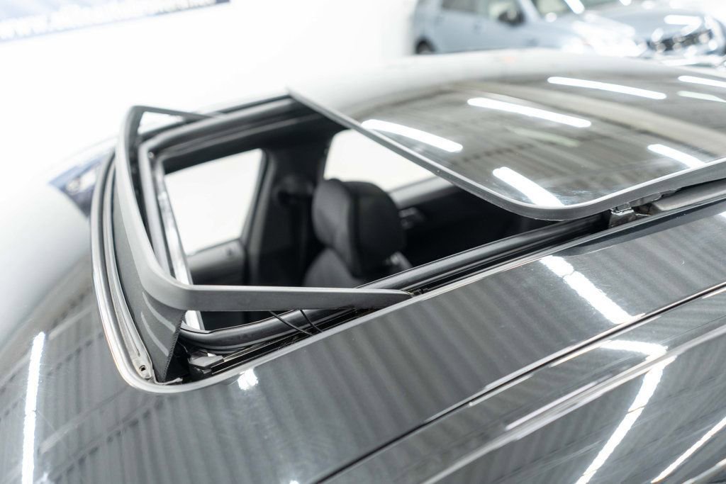 Used 2025 BMW X6 xDrive40i w/ Climate Comfort Package image 44