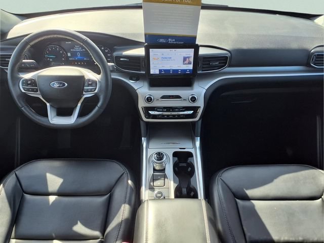 Certified 2023 Ford Explorer XLT w/ Equipment Group 202A AWD/4WD image 17