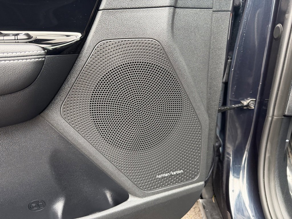 Used 2022 Kia Niro EX w/ Cold Weather Package image 14