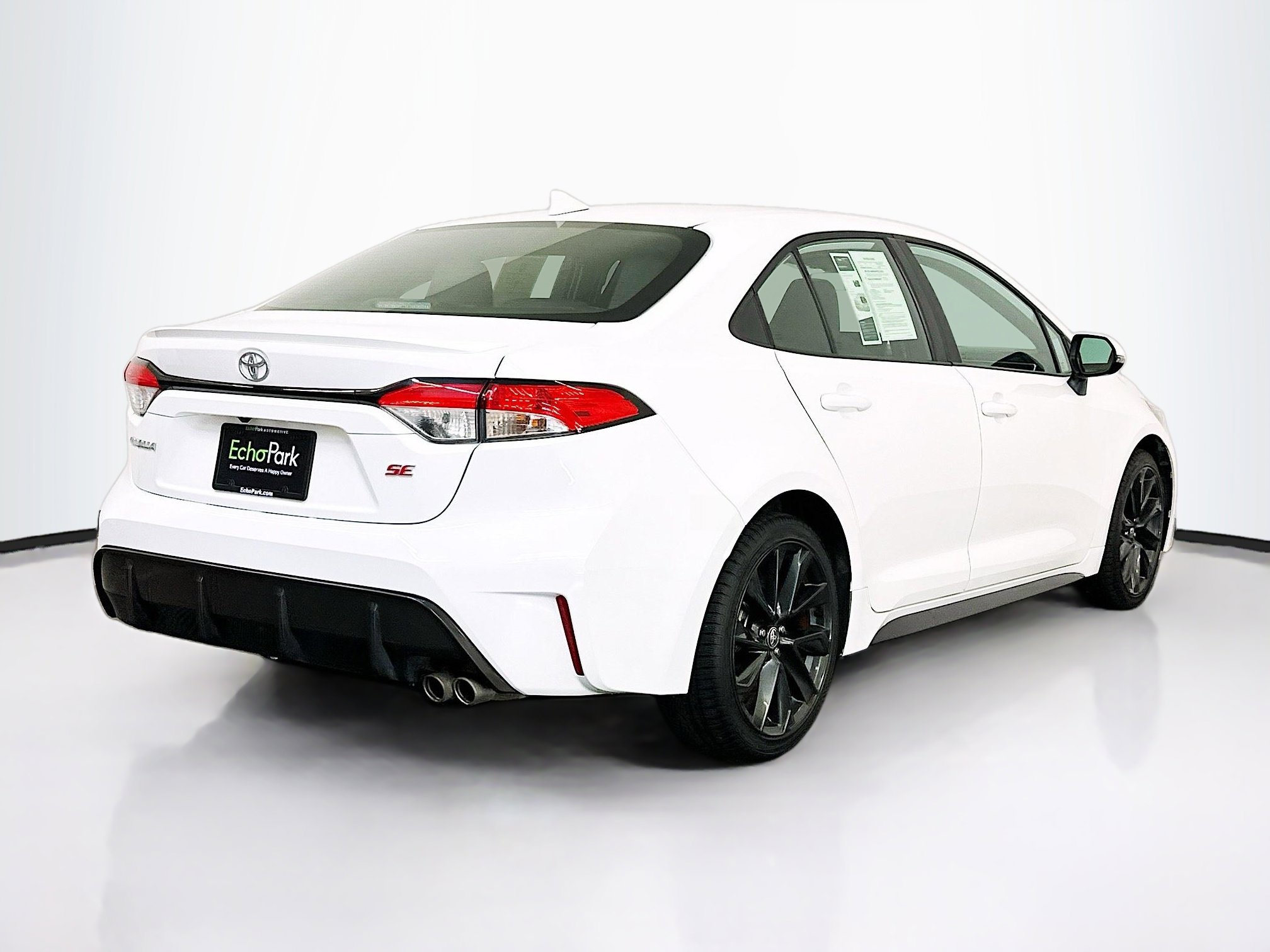 Used 2024 Toyota Corolla SE image 9