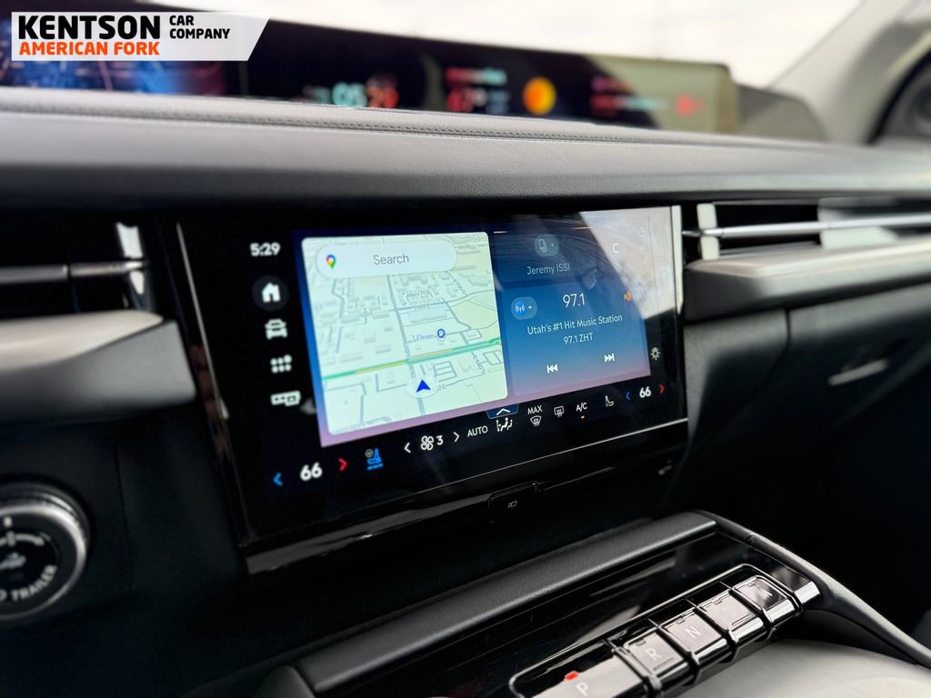 Used 2025 Lincoln Navigator Reserve image 29