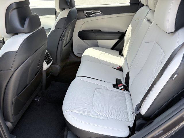 New 2026 Kia Sportage EX w/ EX Panorama Roof Package FWD image 6