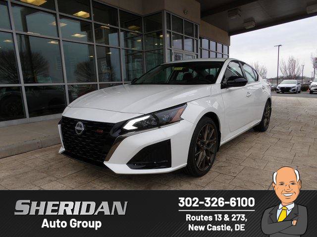 Used 2025 Nissan Altima 2.5 SR w/ SR Premium Package FWD image 1