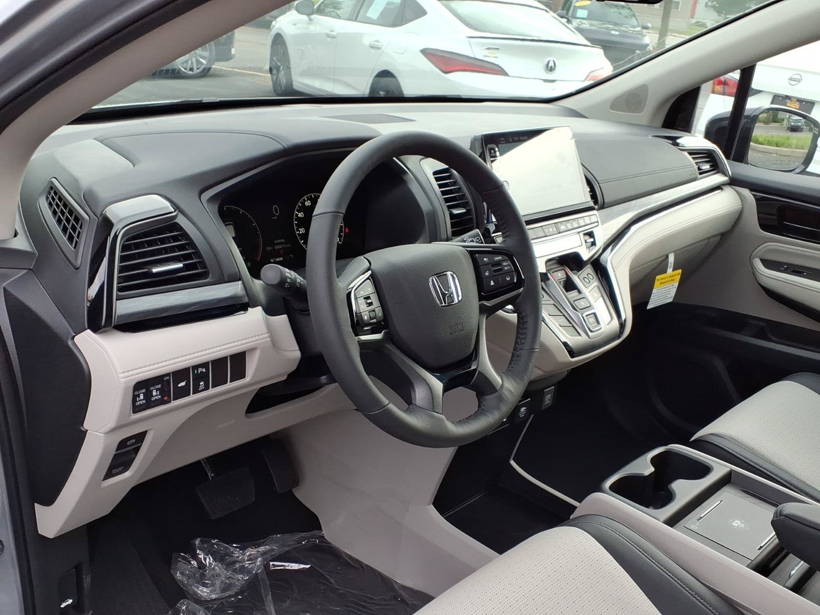 New 2027 Honda Odyssey Elite image 5
