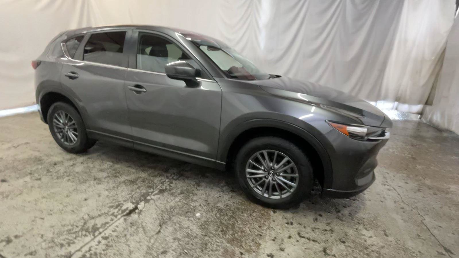 Used 2021 MAZDA CX-5 Touring FWD image 3