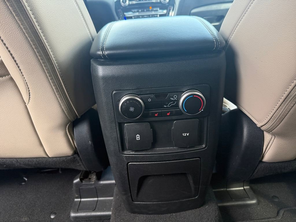 Used 2023 Ford Explorer Limited image 28