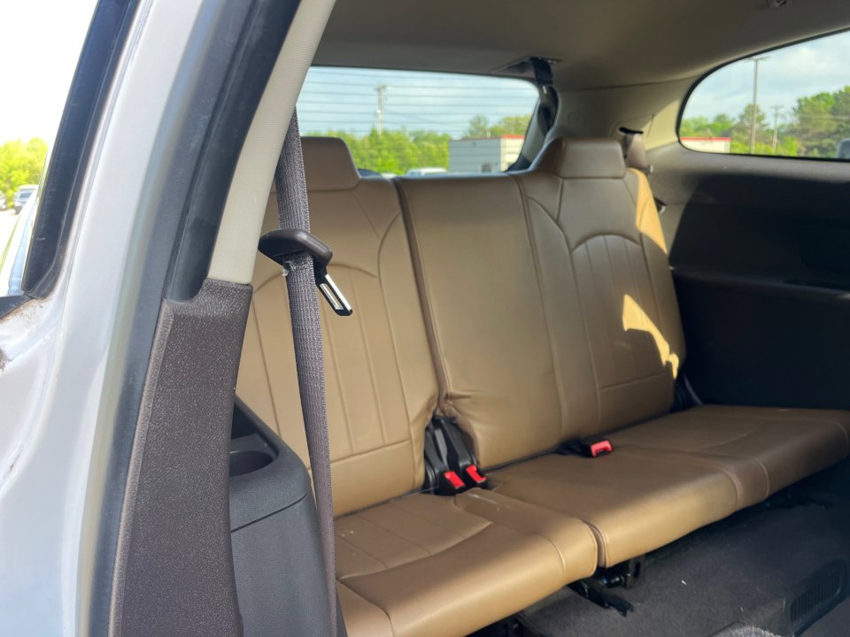 Used 2016 Buick Enclave Premium w/ Experience Buick Package FWD image 33