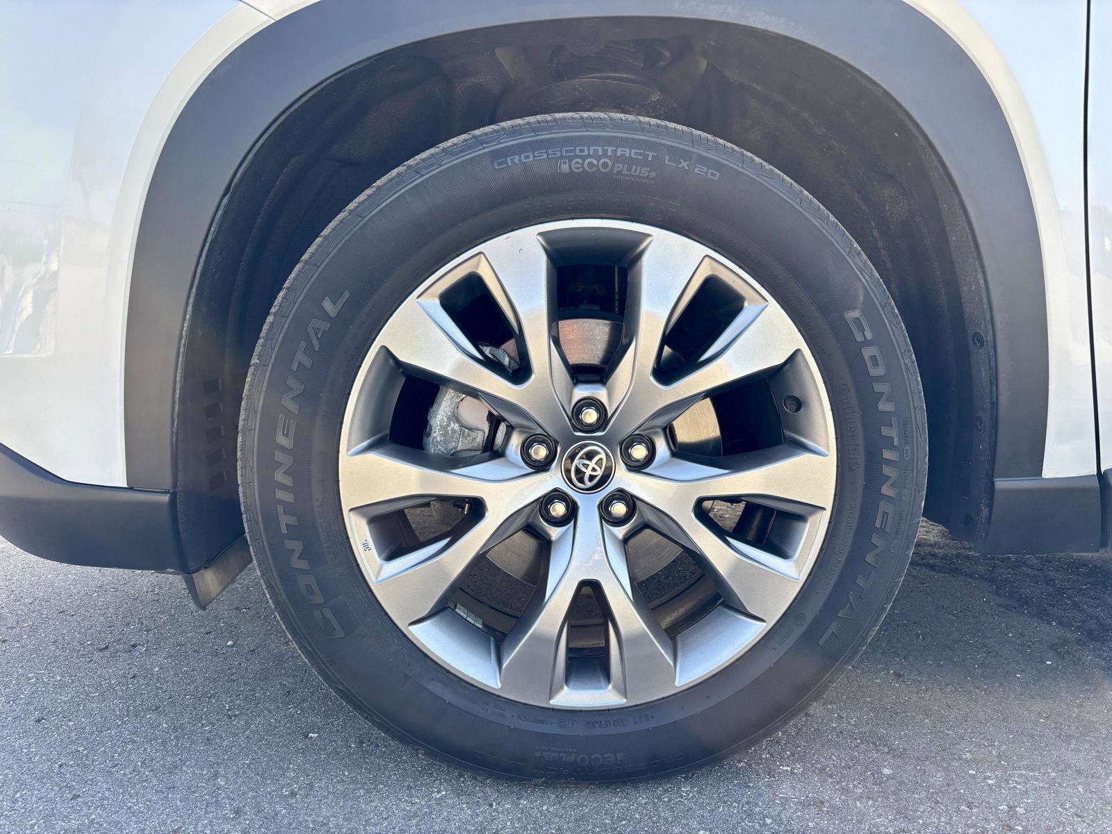 Used 2024 Toyota Grand Highlander Limited AWD/4WD image 34