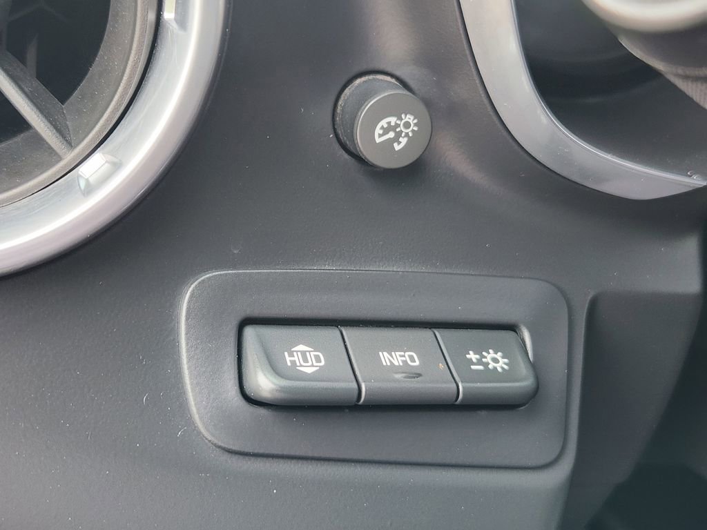 Used 2016 Chevrolet Camaro LT RWD image 20