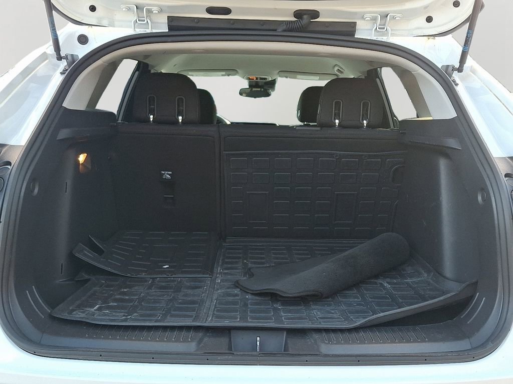 Used 2025 Chevrolet Trax LS w/ LS Convenience Package image 28