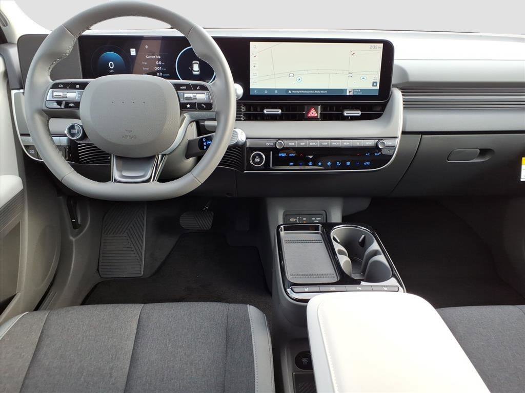 Used 2025 Hyundai Ioniq 5 SE image 8