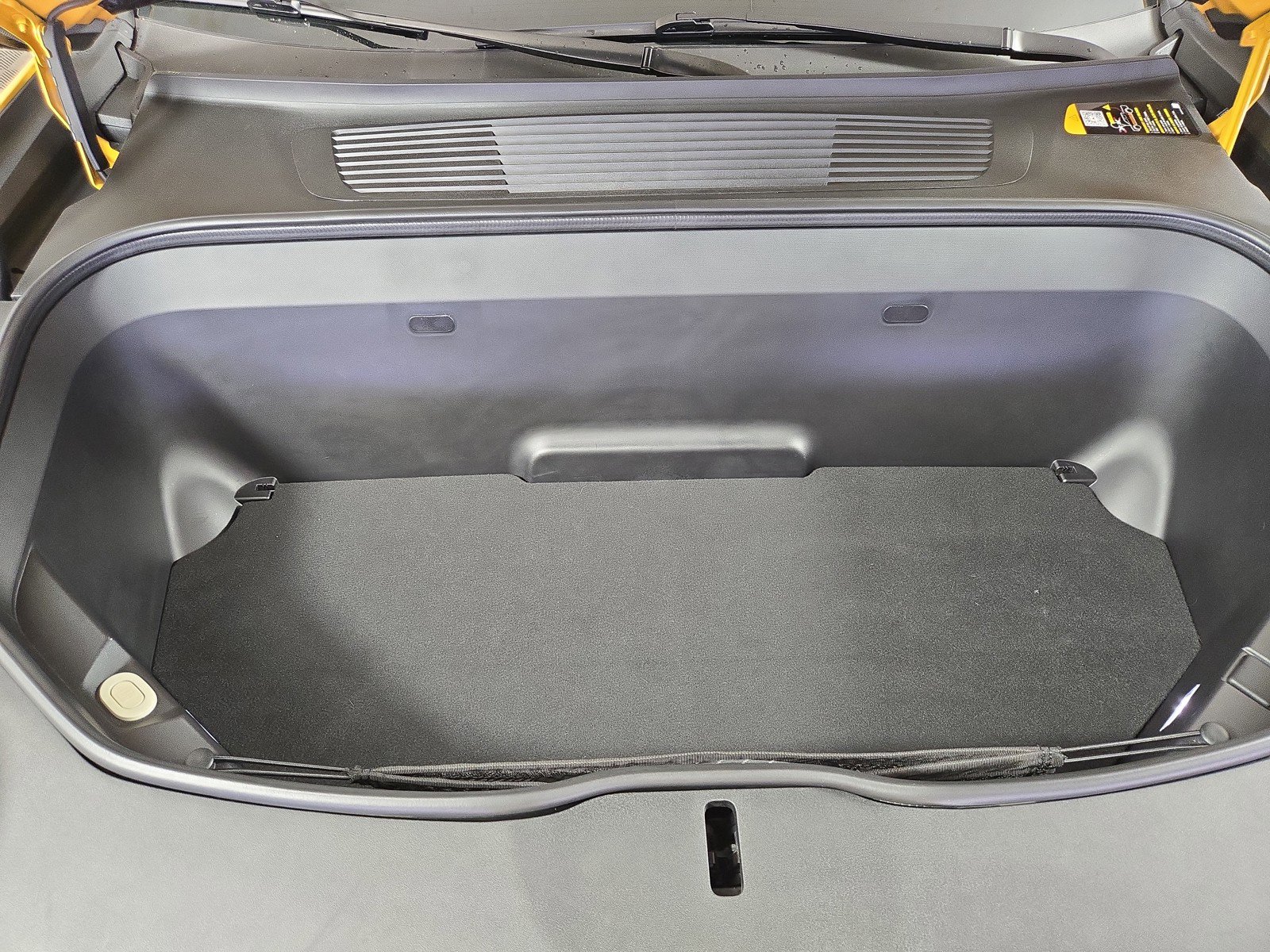 Used 2023 Rivian R1T Adventure AWD/4WD image 14