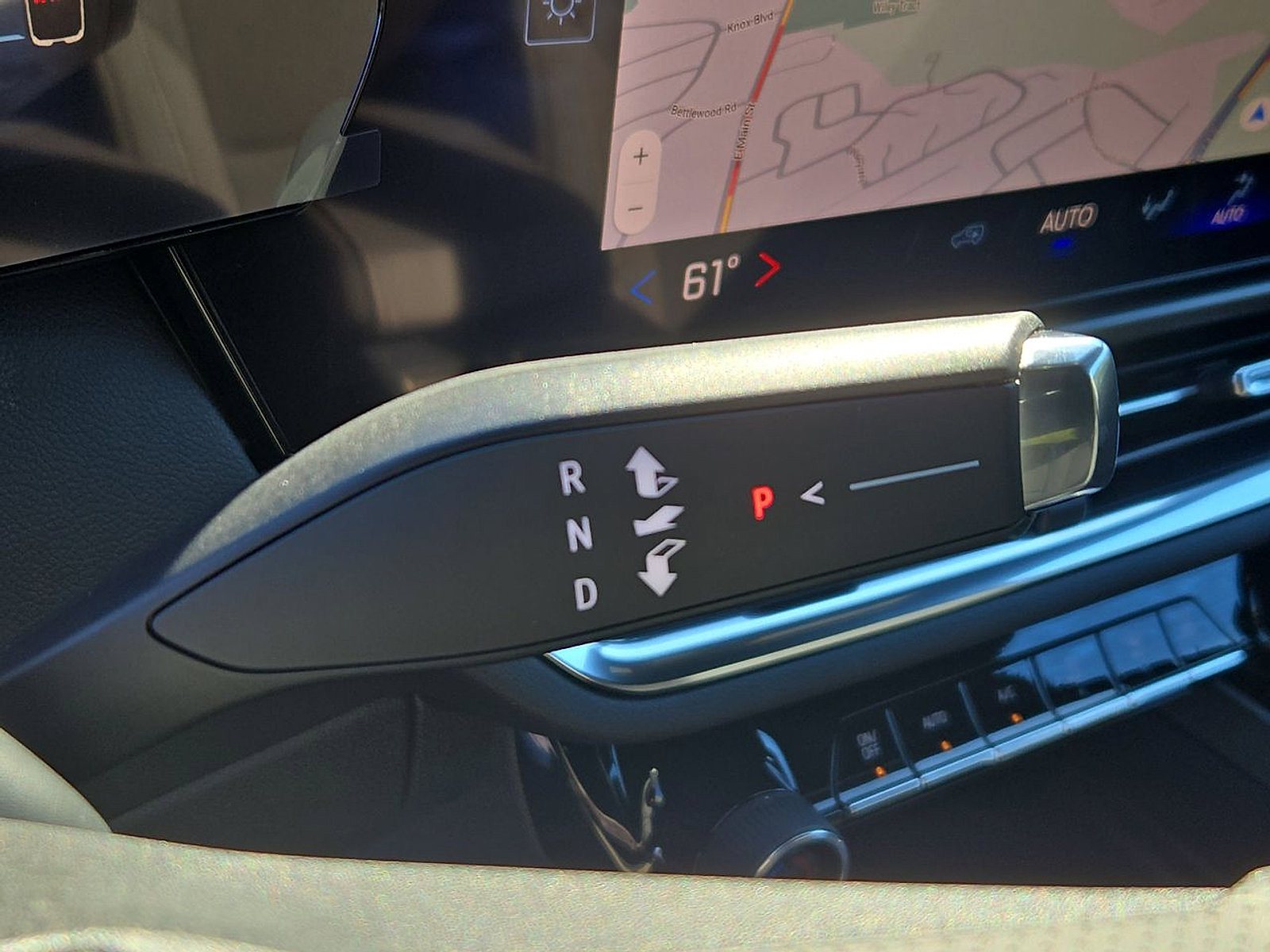 New 2026 Chevrolet Equinox EV LT image 15