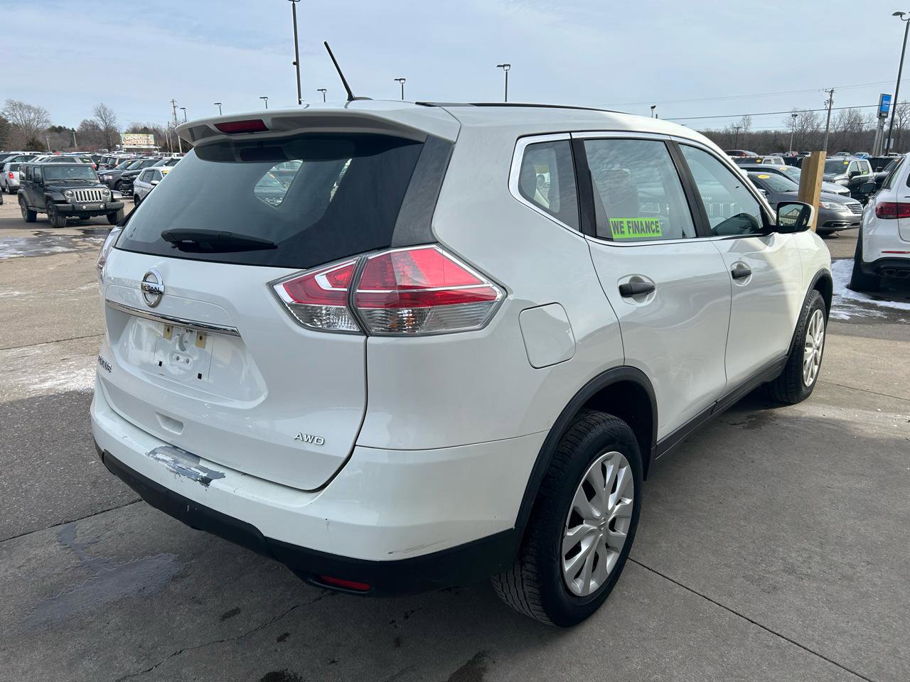 Used 2016 Nissan Rogue S image 5