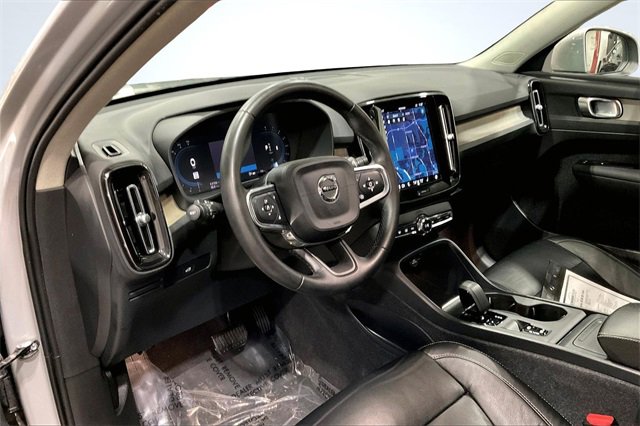 Certified 2023 Volvo XC40 B5 Core w/ Convenience Package image 15
