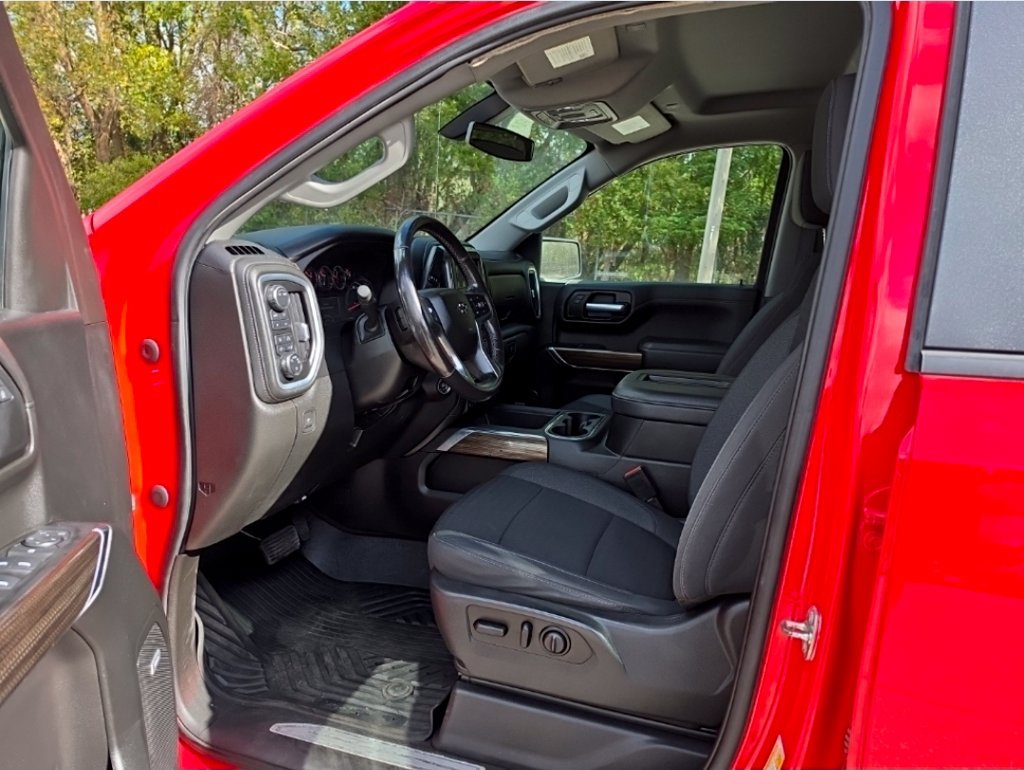 Used 2021 Chevrolet Silverado 1500 LT Trail Boss w/ Convenience Package II AWD/4WD image 4