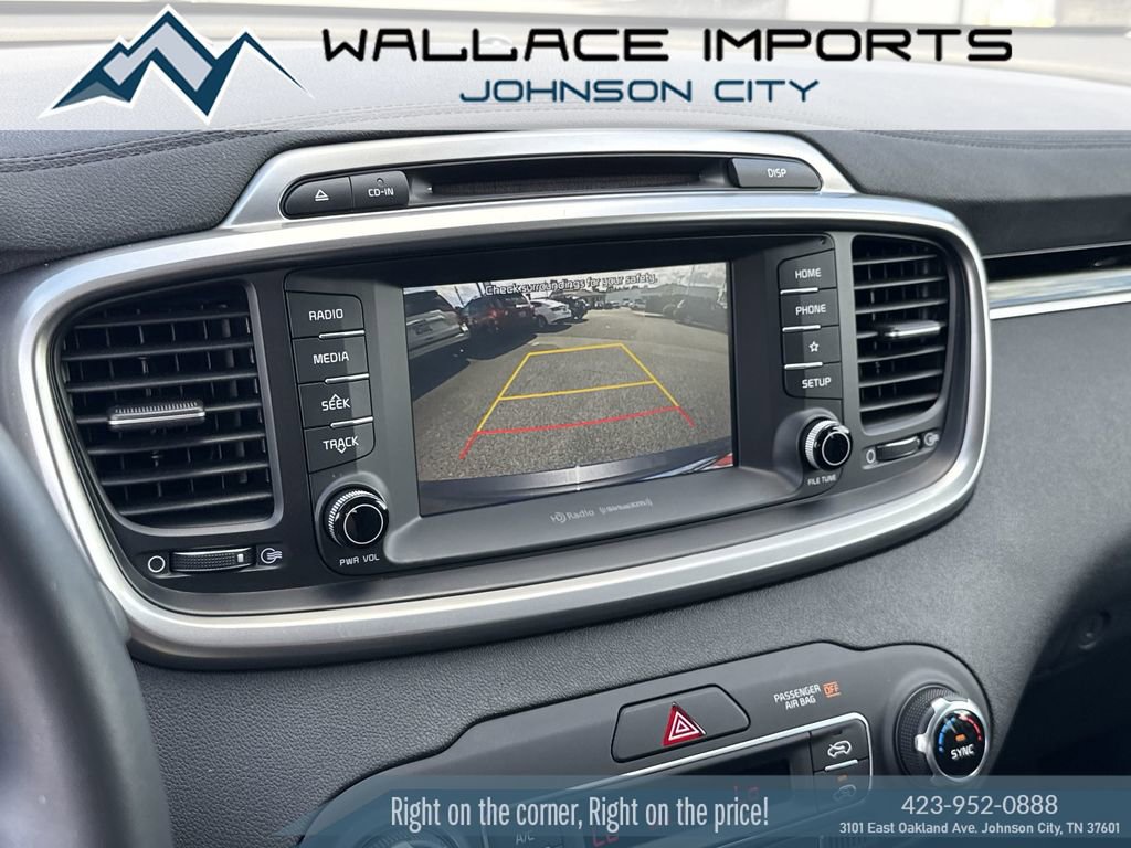 Used 2019 Kia Sorento LX w/ LX Convenience Package image 15