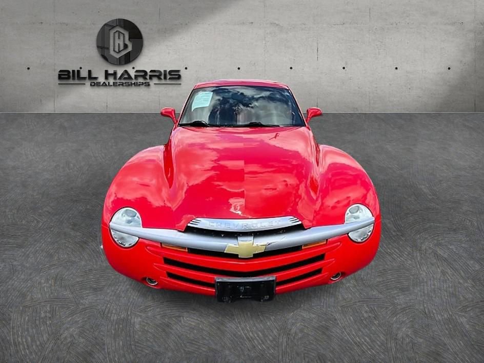 Used 2005 Chevrolet SSR w/ Preferred Equipment Group RWD image 2