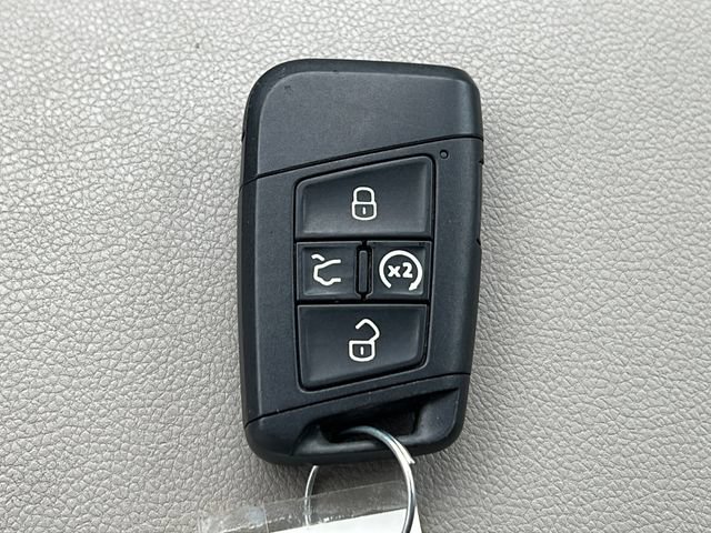 Used 2018 Volkswagen Atlas SEL FWD image 30