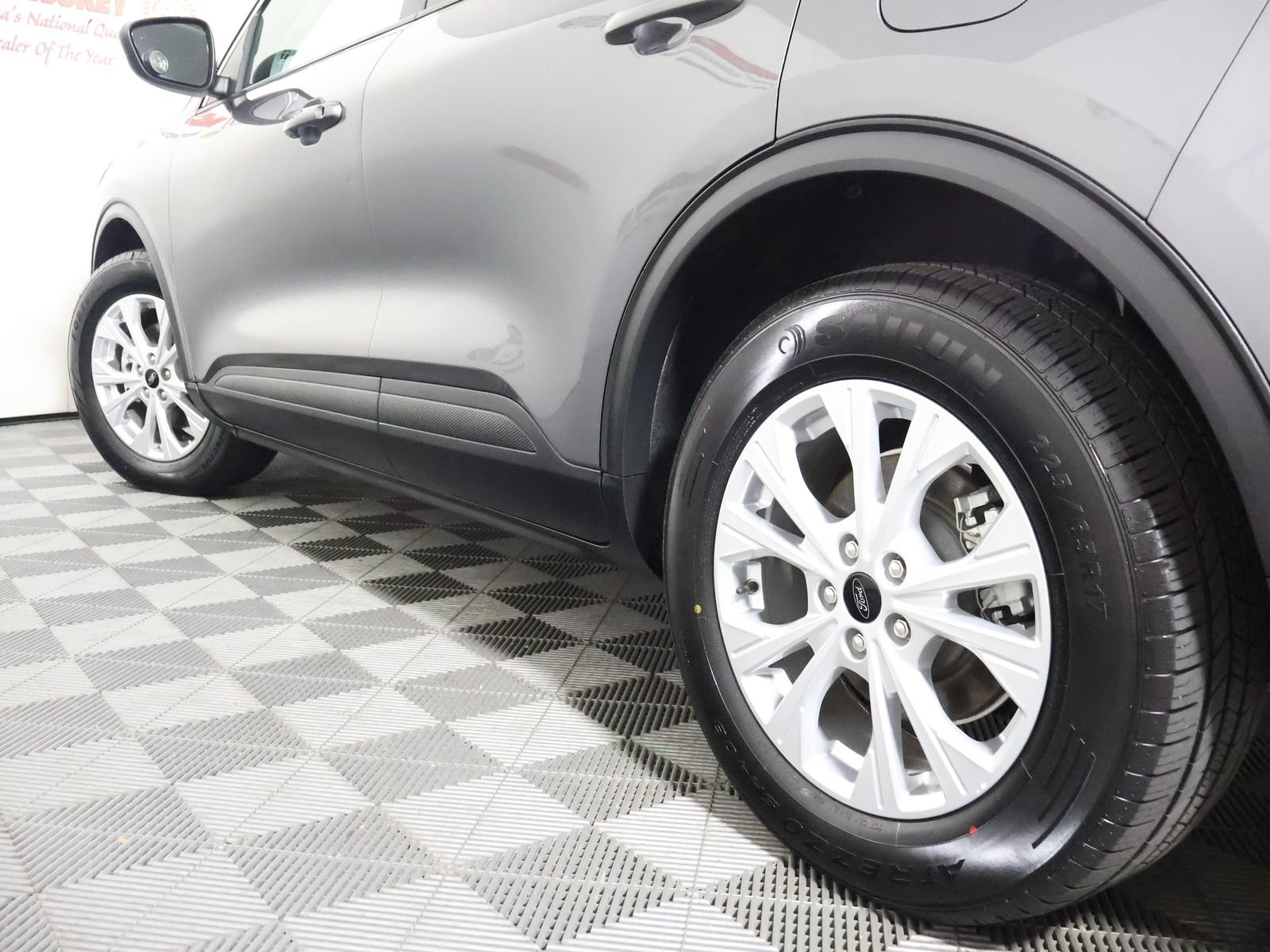 Used 2024 Ford Escape Active FWD image 15