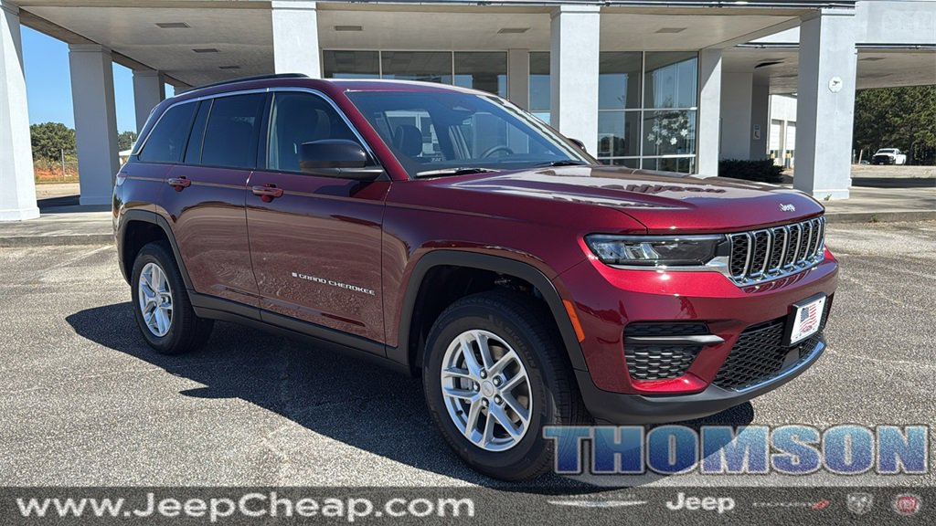 New 2025 Jeep Grand Cherokee Laredo X image 1