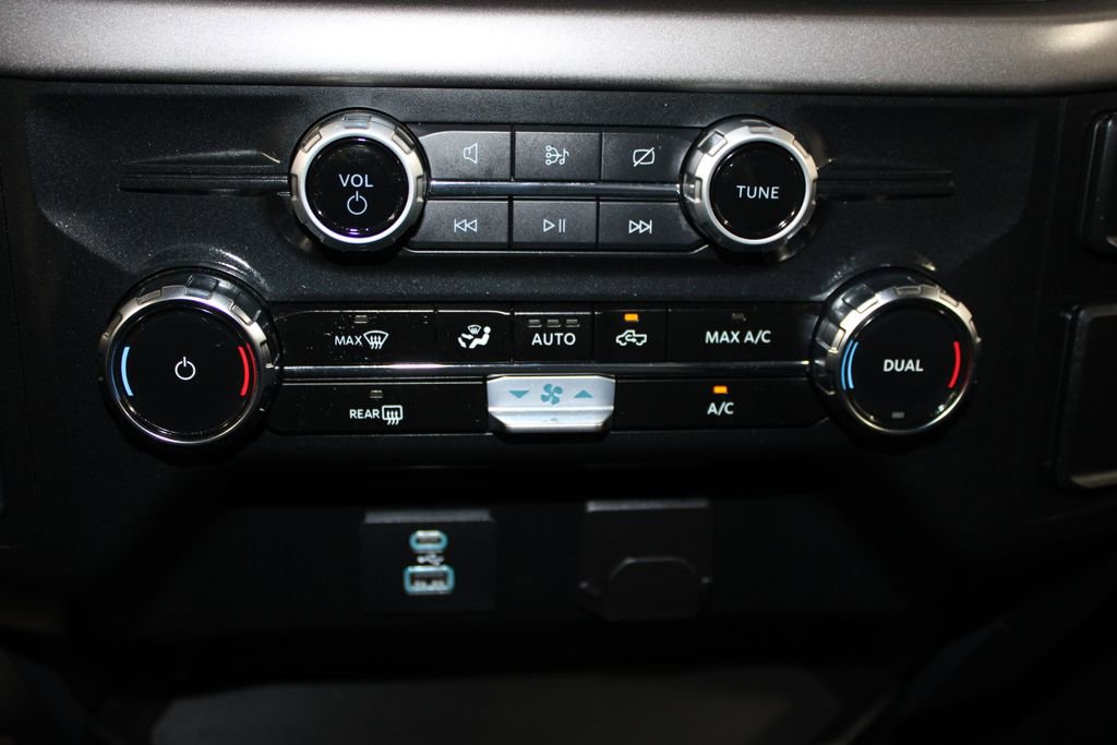 Used 2024 Ford F150 XLT image 47