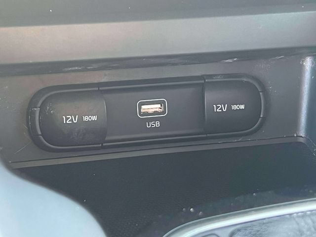 Used 2023 Kia Soul LX w/ LX Technology Package FWD image 28