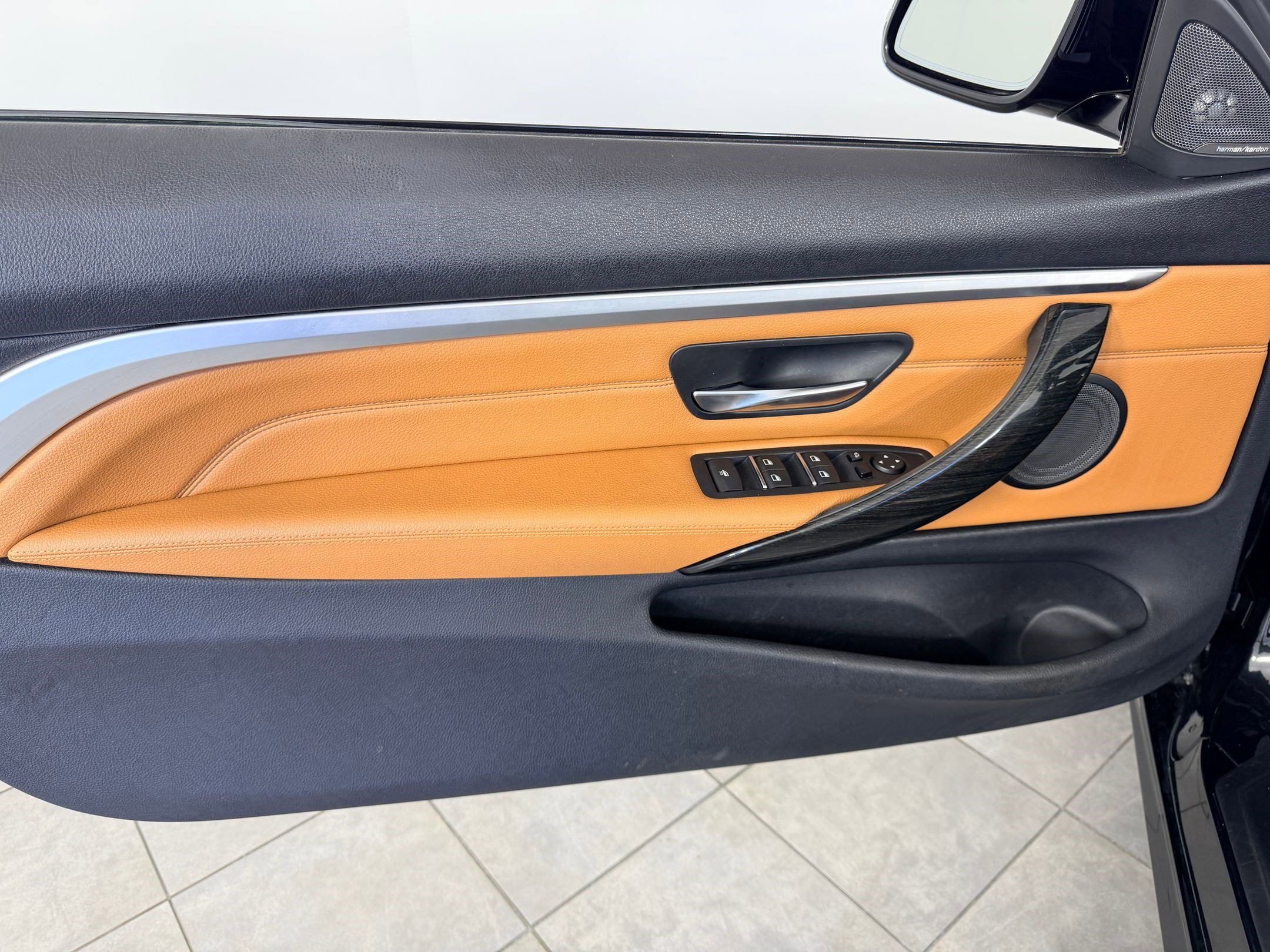 Used 2019 BMW 430i Convertible w/ M Sport Package image 12