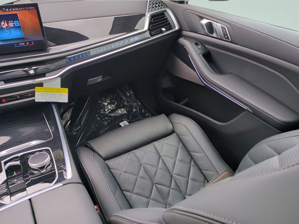 New 2026 BMW X5 sDrive40i w/ M Sport Package image 16