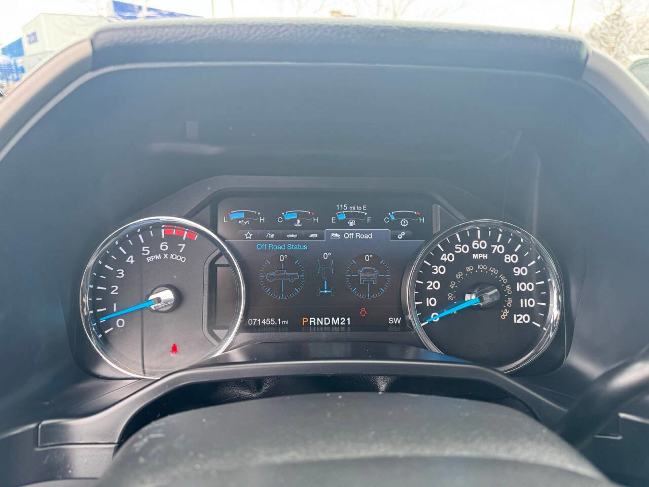 Used 2017 Ford F250 Lariat w/ FX4 Off-Road Package image 21