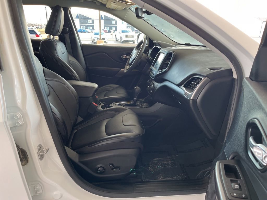 Used 2022 Jeep Cherokee Latitude Lux image 19