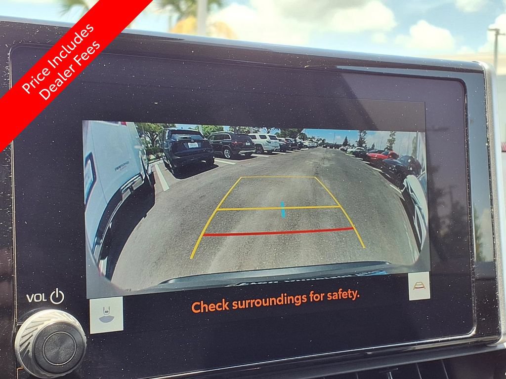 Used 2025 Toyota RAV4 XLE FWD image 20