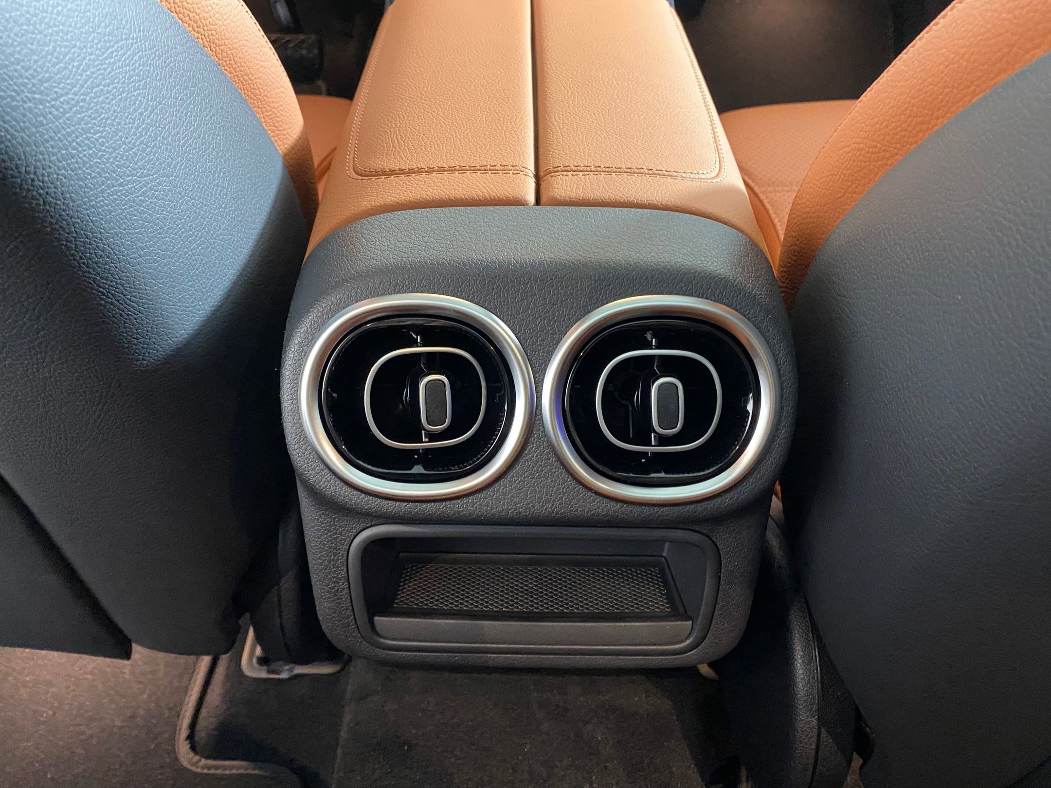 Used 2026 Mercedes-Benz GLC 300 4MATIC image 28