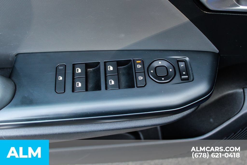 Used 2025 Kia K4 FWD image 38