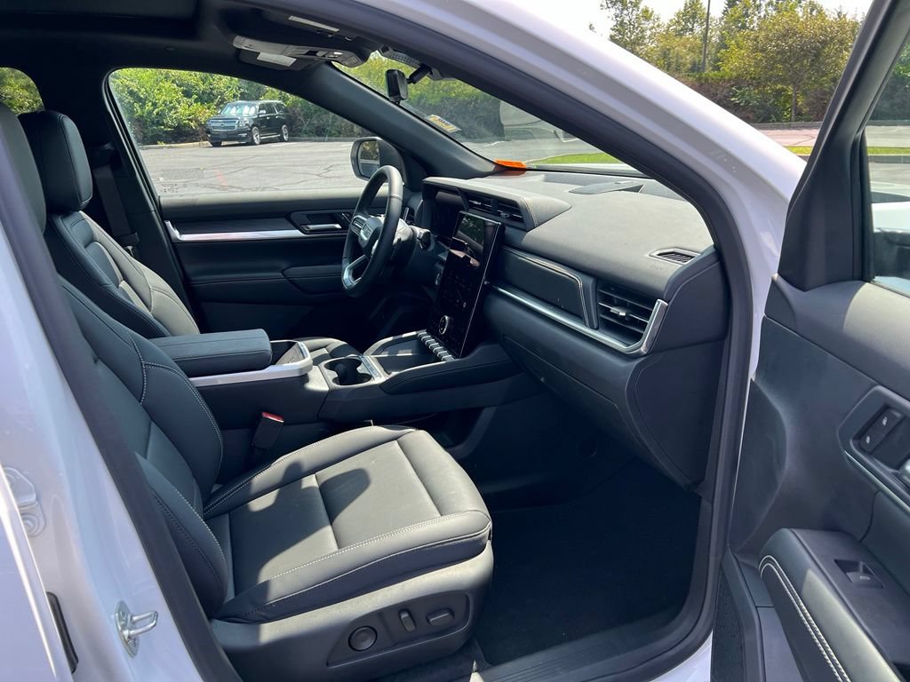 Used 2025 GMC Terrain Elevation FWD image 10