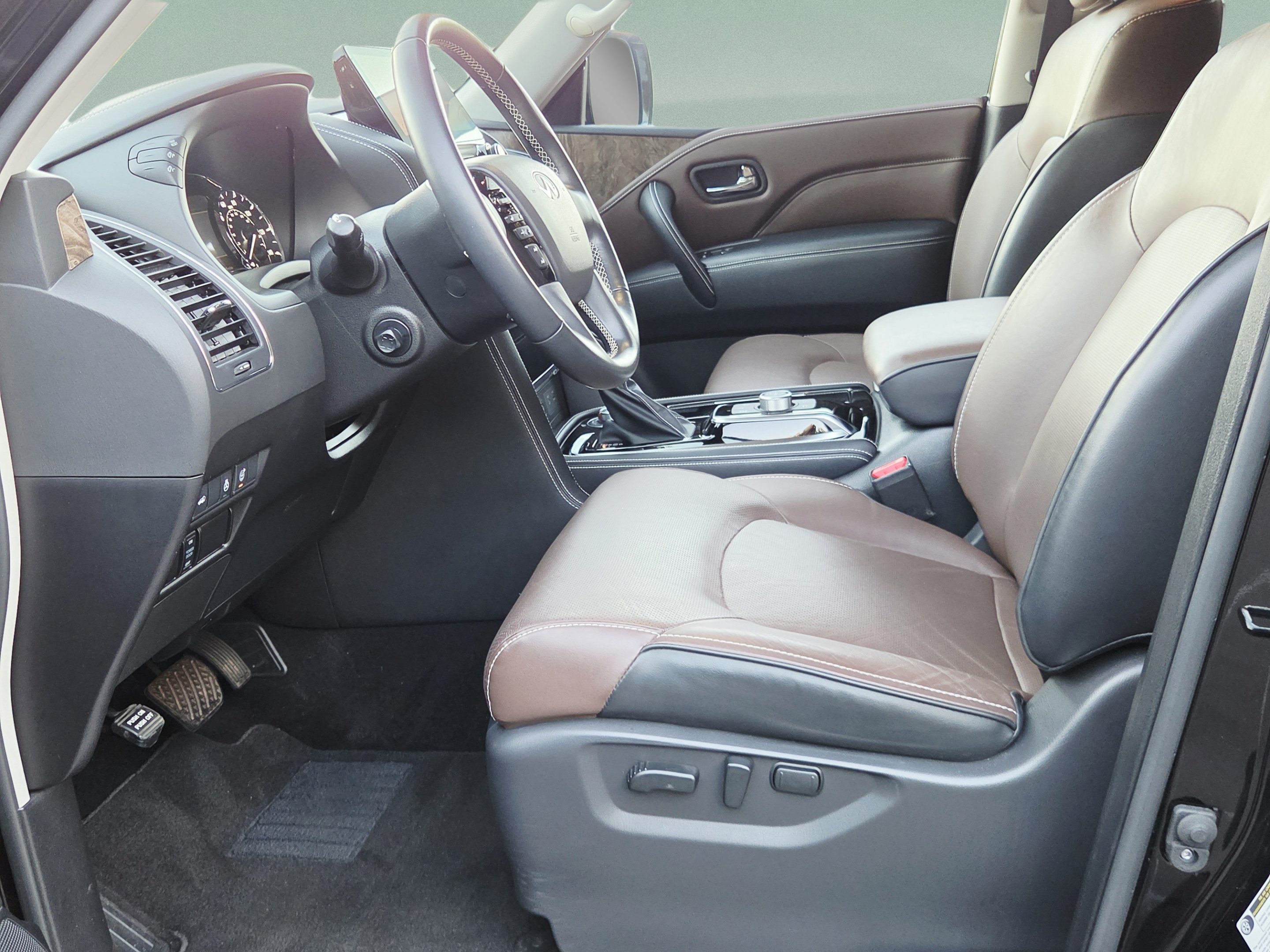 Used 2023 INFINITI QX80 4WD image 13