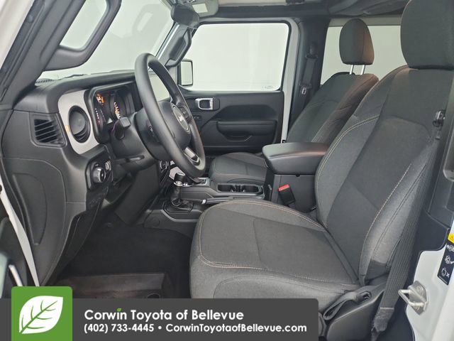 Used 2025 Jeep Wrangler Sport image 19