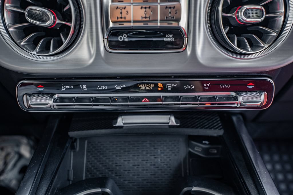 Used 2025 Mercedes-Benz G 63 AMG 4MATIC image 29