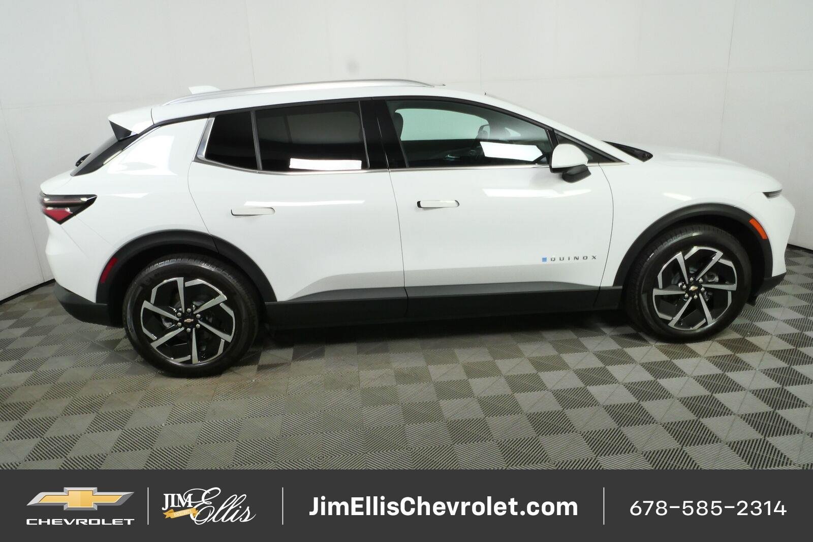 New 2026 Chevrolet Equinox EV LT AWD/4WD image 2