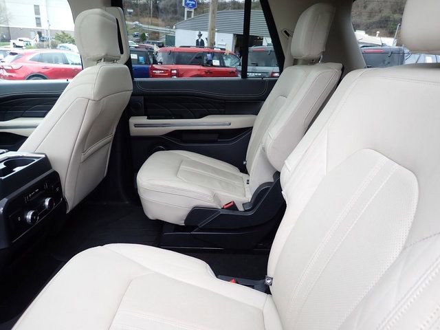 Used 2023 Ford Expedition Max Platinum image 19
