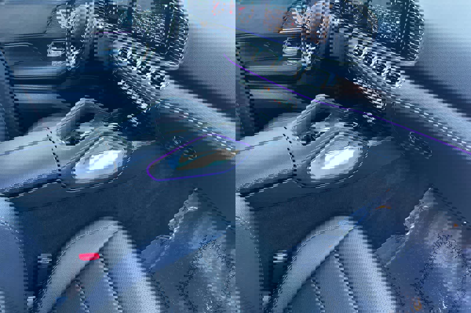 Used 2022 Mercedes-Benz GLE 350 w/ Premium Package image 19