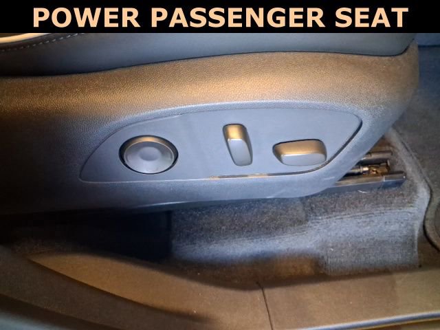 Used 2025 Buick Enclave Preferred image 32