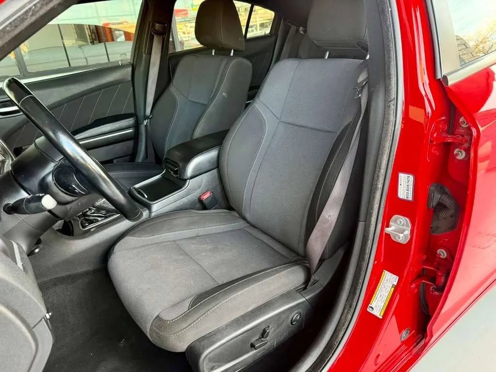 Used 2021 Dodge Charger SXT w/ Driver Convenience Group image 20