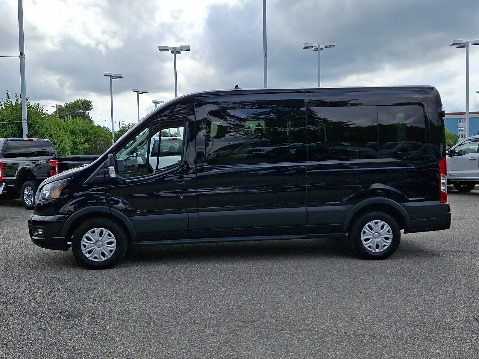 Certified 2025 Ford Transit 350 XLT RWD image 6