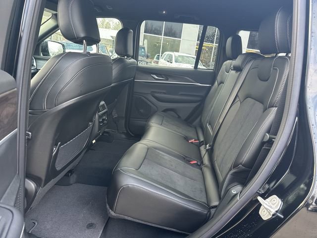 New 2026 Jeep Grand Cherokee Altitude AWD/4WD image 27
