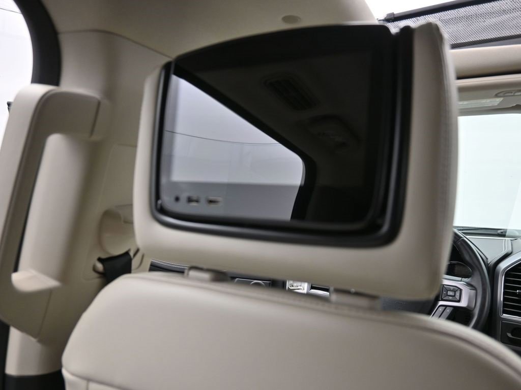 Used 2021 Ford Expedition Platinum image 25