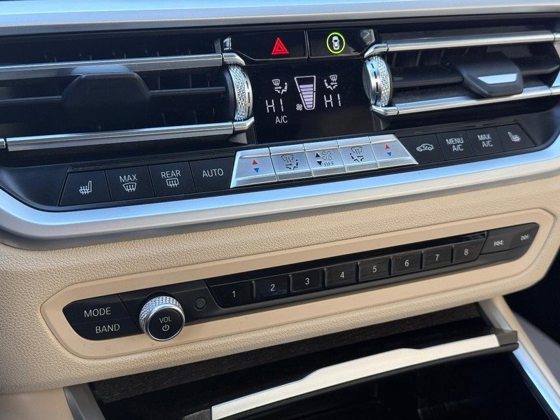 Used 2019 BMW 330i xDrive Sedan w/ Convenience Package image 28