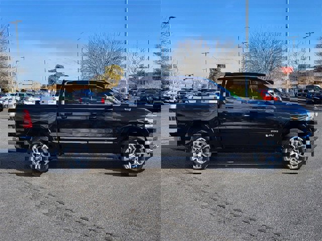 Used 2023 RAM 1500 Limited w/ Trailer Tow Group image 2